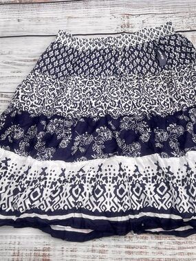 Old Navy Navy and White Patterned Tiered Skirt